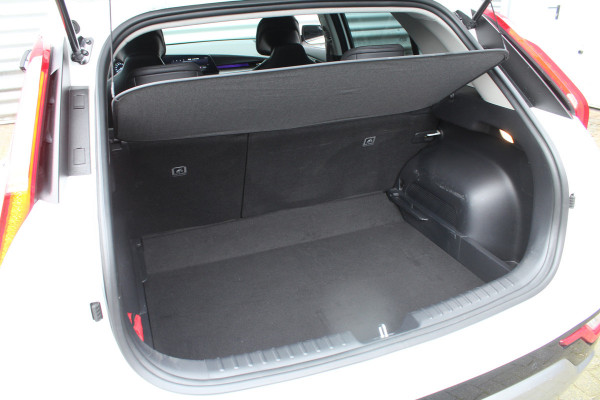 Kia Niro 1.6 GDi Hybrid 141pk DynamicLine DCT6 NL-Auto NAP BTW Clima Cruise Navi Camera Carplay Dig. Cockpit 16"LMV Trekhaak 1300kg Kia Niro 1.6 GDi Hybrid 141pk DynamicLine DCT6 NL-Auto NAP BTW Clima Cruise Navi Camera Carplay Dig. Cockpit 16"LMV Trekhaak 1300kg