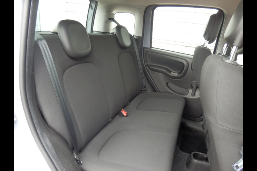 Fiat Panda Hybride | City Cross | Tel. Bluetooth | Airco |