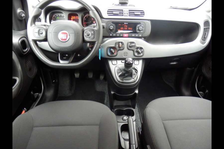 Fiat Panda Hybride | City Cross | Tel. Bluetooth | Airco |