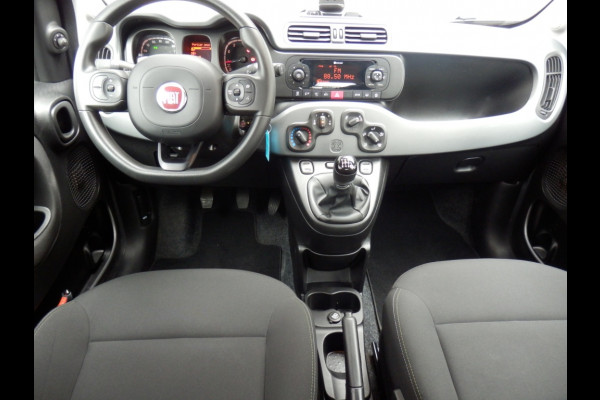 Fiat Panda Hybride | City Cross | Tel. Bluetooth | Airco |