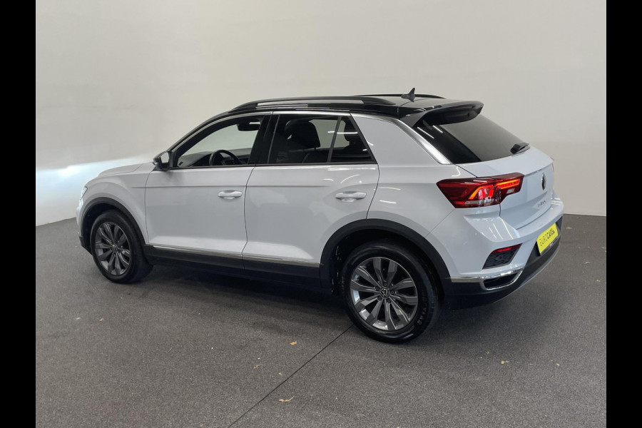 Volkswagen T-Roc 1.5 TSI Sport AUT Aut Winterpack Camera achter Adaptieve Led Auto Cruise Control PDC V+A Elektrische Kofferklep Navi Carplay