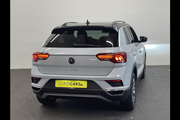 Volkswagen T-Roc 1.5 TSI Sport AUT Aut Winterpack Camera achter Adaptieve Led Auto Cruise Control PDC V+A Elektrische Kofferklep Navi Carplay