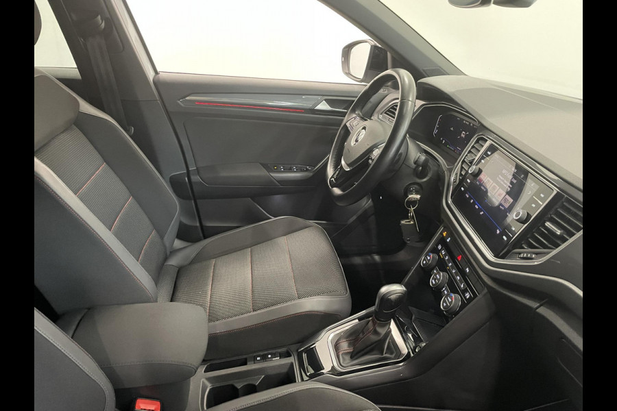 Volkswagen T-Roc 1.5 TSI Sport AUT Aut Winterpack Camera achter Adaptieve Led Auto Cruise Control PDC V+A Elektrische Kofferklep Navi Carplay