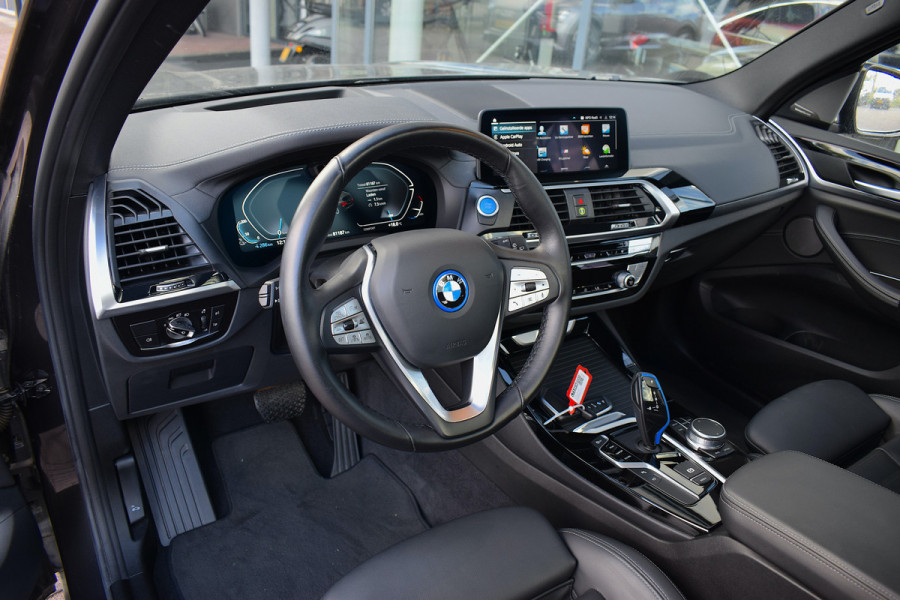 BMW iX3 High Executive 80 kWh | Trekhaak | Pano | H/K | Leer | HUD | Stoelverw.