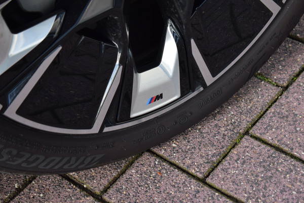 BMW iX3 High Executive 80 kWh | Trekhaak | Pano | H/K | Leer | HUD | Stoelverw.
