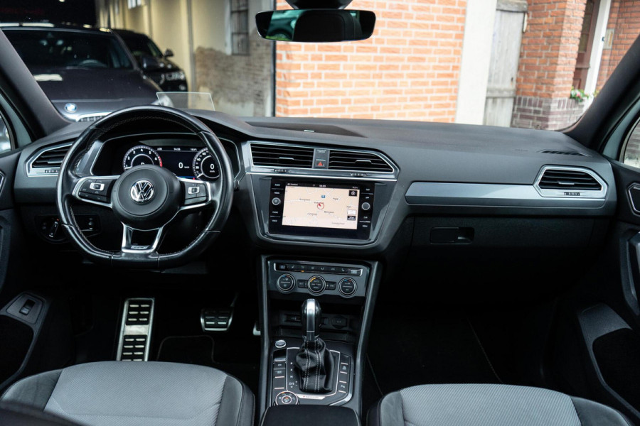 Volkswagen Tiguan 2.0 TSI 4Motion R-Line Pano / HUD / Dynaudio