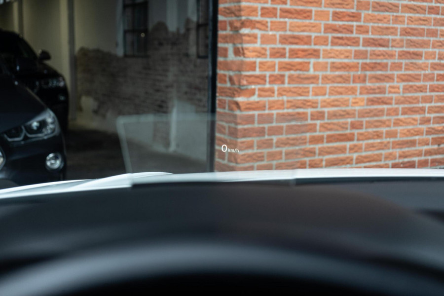 Volkswagen Tiguan 2.0 TSI 4Motion R-Line Pano / HUD / Dynaudio