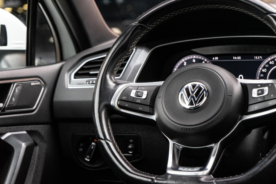 Volkswagen Tiguan 2.0 TSI 4Motion R-Line Pano / HUD / Dynaudio