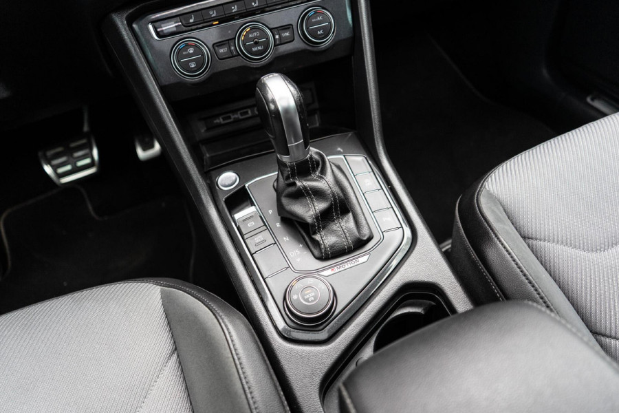 Volkswagen Tiguan 2.0 TSI 4Motion R-Line Pano / HUD / Dynaudio