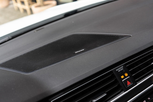 Volkswagen Tiguan 2.0 TSI 4Motion R-Line Pano / HUD / Dynaudio