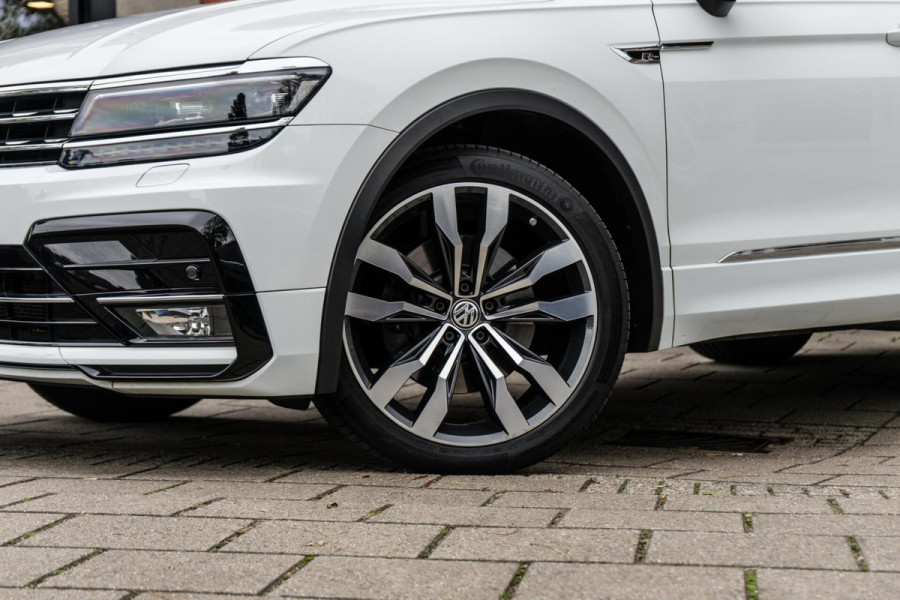 Volkswagen Tiguan 2.0 TSI 4Motion R-Line Pano / HUD / Dynaudio