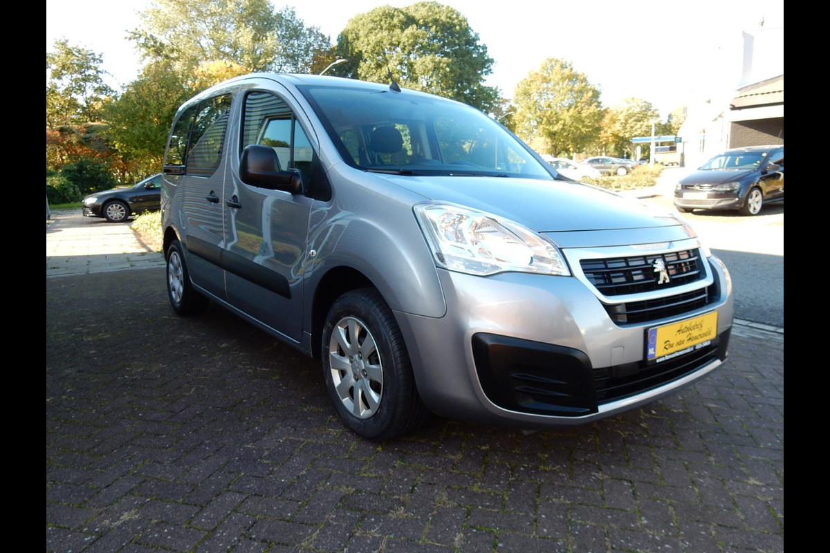 Peugeot Partner PEUGEOT PARTNER*NAVI*AIRCO*CR CONTR*1e EIG* Peugeot Partner PEUGEOT PARTNER*NAVI*AIRCO*CR CONTR*1e EIG*