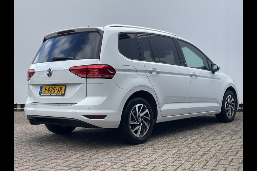 Volkswagen Touran 1.4 TSI 150pk Comfortline Stoel/Stuurverw. Carplay Adap.Cruise Nav/Cam Onderhouden!