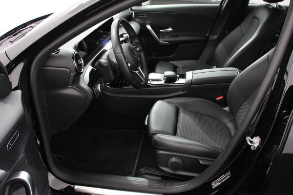 Mercedes-Benz A-Klasse 180 136pk DCT Progressive Navigatie Parkeersensoren Camera Cruise Control Virtual Cockpit Stoelverwarming Ledverlichting