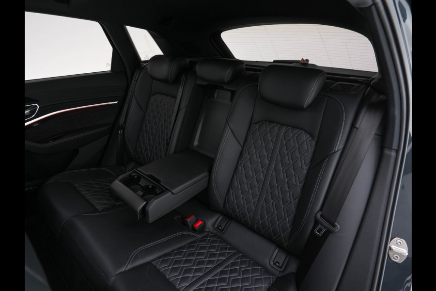 Audi e-tron 55 quattro advanced 95 kWh [3-Fase] {SOH-92%} *PANO | LUXURY-LEATHER | FULL-LED | BANG&OLUFSEN | ADAPTIVE-CRUISE | MEMORY-PACK | BLIND-SPOT | TOP-VIEW | SPORT/HEATED-SEATS | KEYLESS | DAB+ | ECC | PDC | 22''ALU*