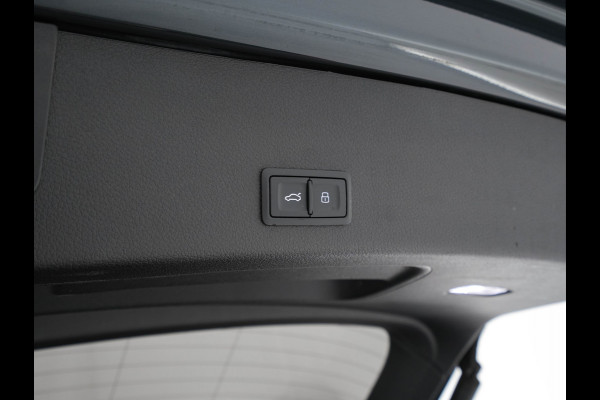 Audi e-tron 55 quattro advanced 95 kWh [3-Fase] {SOH-92%} *PANO | LUXURY-LEATHER | FULL-LED | BANG&OLUFSEN | ADAPTIVE-CRUISE | MEMORY-PACK | BLIND-SPOT | TOP-VIEW | SPORT/HEATED-SEATS | KEYLESS | DAB+ | ECC | PDC | 22''ALU*