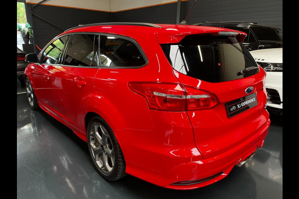 Ford FOCUS Wagon 2.0 ST-2 250 PK NAVI CLIMA RECARO CARPLAY