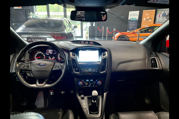 Ford FOCUS Wagon 2.0 ST-2 250 PK NAVI CLIMA RECARO CARPLAY