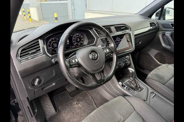Volkswagen Tiguan Allspace 1.4 TSI | 7p. | R-Line | Pano | NL Volkswagen Tiguan Allspace 1.4 TSI | 7p. | R-Line | Pano | NL