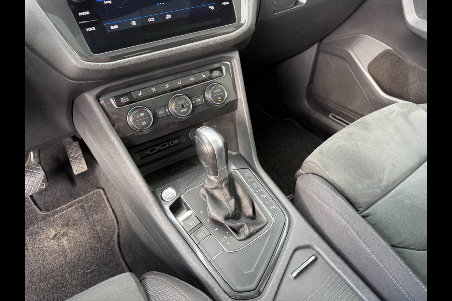 Volkswagen Tiguan Allspace 1.4 TSI | 7p. | R-Line | Pano | NL Volkswagen Tiguan Allspace 1.4 TSI | 7p. | R-Line | Pano | NL