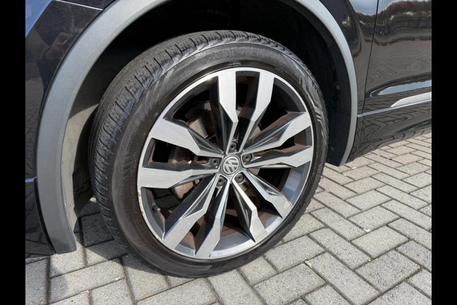 Volkswagen Tiguan Allspace 1.4 TSI | 7p. | R-Line | Pano | NL Volkswagen Tiguan Allspace 1.4 TSI | 7p. | R-Line | Pano | NL