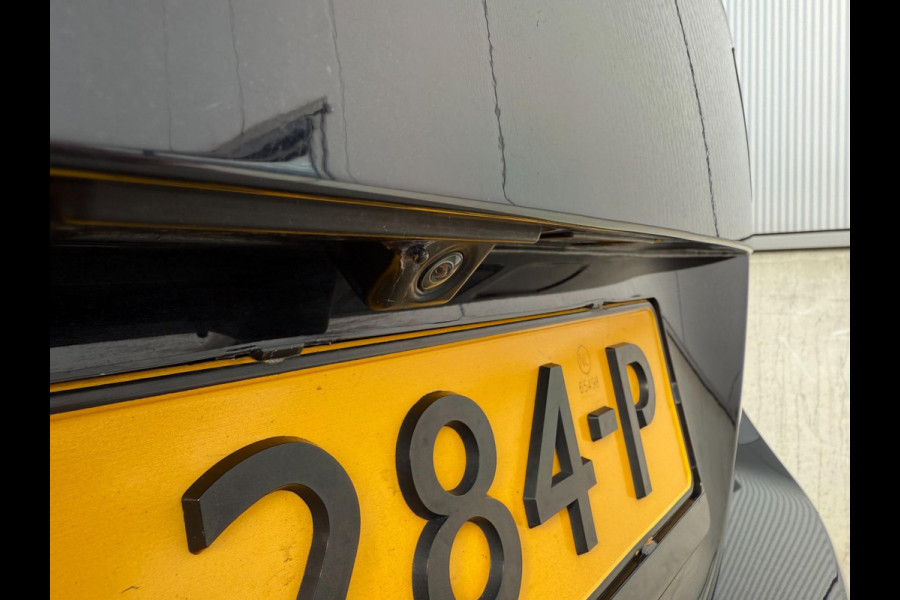 Volkswagen Tiguan Allspace 1.4 TSI | 7p. | R-Line | Pano | NL Volkswagen Tiguan Allspace 1.4 TSI | 7p. | R-Line | Pano | NL