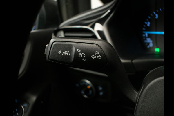Ford Fiesta 1.1 Sport (APPLE CARPLAY,NAVI,LED,PDC,LANE ASSIST,DAB,BLUETOOTH,SPORTSTOELEN,LM VELGEN,NIEUWE APK,NETTE STAAT)