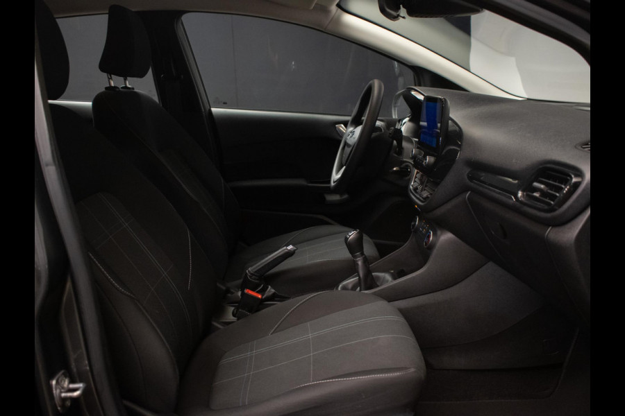 Ford Fiesta 1.1 Sport (APPLE CARPLAY,NAVI,LED,PDC,LANE ASSIST,DAB,BLUETOOTH,SPORTSTOELEN,LM VELGEN,NIEUWE APK,NETTE STAAT)