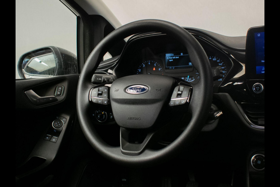 Ford Fiesta 1.1 Sport (APPLE CARPLAY,NAVI,LED,PDC,LANE ASSIST,DAB,BLUETOOTH,SPORTSTOELEN,LM VELGEN,NIEUWE APK,NETTE STAAT)