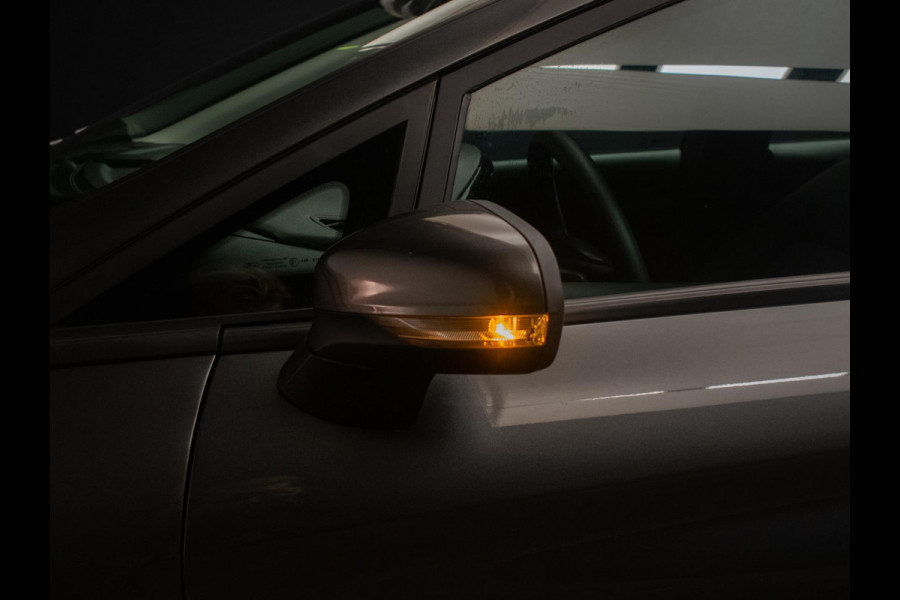 Ford Fiesta 1.1 Sport (APPLE CARPLAY,NAVI,LED,PDC,LANE ASSIST,DAB,BLUETOOTH,SPORTSTOELEN,LM VELGEN,NIEUWE APK,NETTE STAAT)