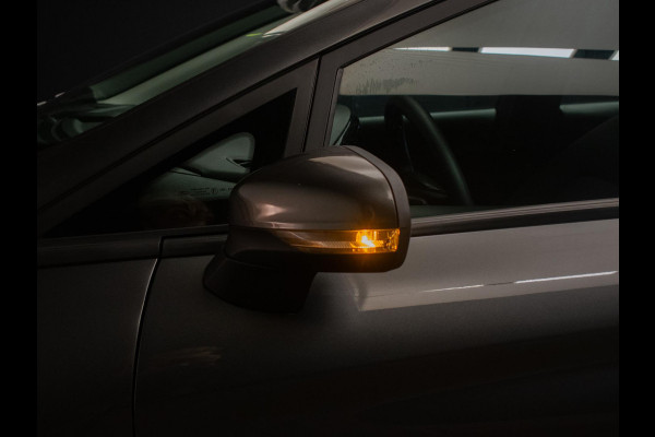 Ford Fiesta 1.1 Sport (APPLE CARPLAY,NAVI,LED,PDC,LANE ASSIST,DAB,BLUETOOTH,SPORTSTOELEN,LM VELGEN,NIEUWE APK,NETTE STAAT)