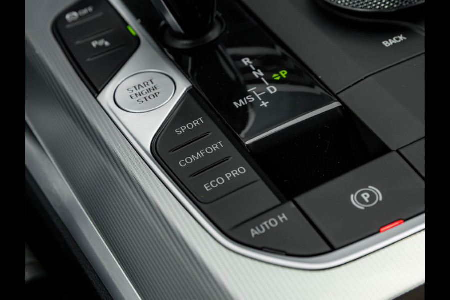 BMW 3-serie M340i xDrive - Memoryzetel - Head-Up - Driving Assistent - Hifi