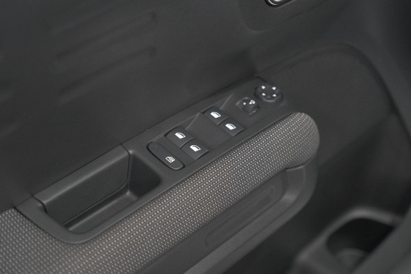 Citroën C3 Aircross PureTech 130 EAT6 Max | Allseason Banden | Parkeersensoren | Navigatie | Apple Carplay