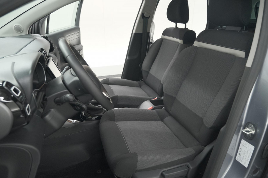 Citroën C3 Aircross PureTech 130 EAT6 Max | Allseason Banden | Parkeersensoren | Navigatie | Apple Carplay