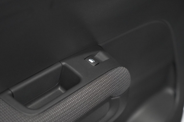 Citroën C3 Aircross PureTech 130 EAT6 Max | Allseason Banden | Parkeersensoren | Navigatie | Apple Carplay