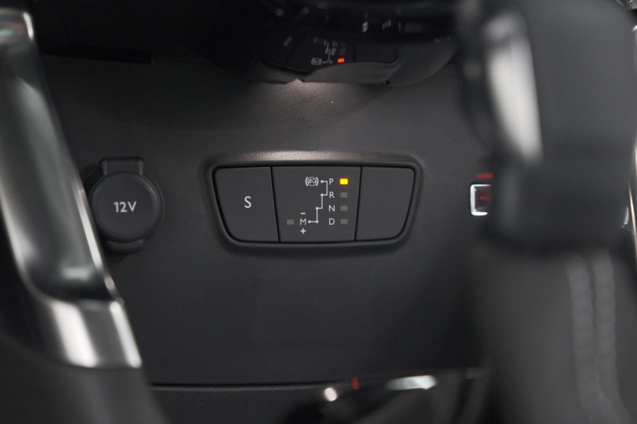 Citroën C3 Aircross PureTech 130 EAT6 Max | Allseason Banden | Parkeersensoren | Navigatie | Apple Carplay