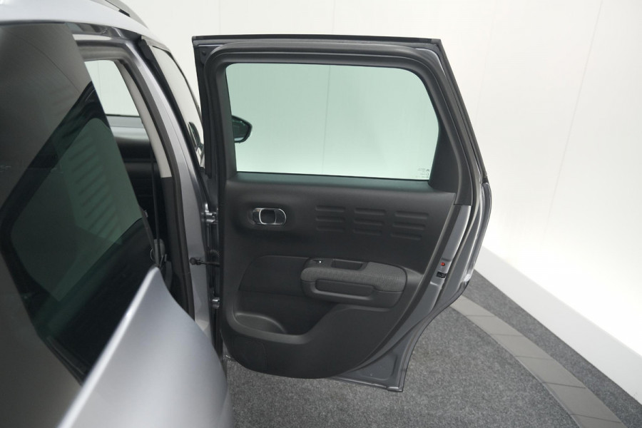 Citroën C3 Aircross PureTech 130 EAT6 Max | Allseason Banden | Parkeersensoren | Navigatie | Apple Carplay