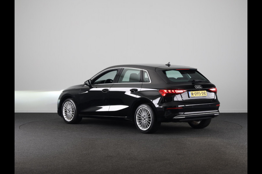 Audi A3 Sportback 30 TFSI Advanced edition 110pk S-Tronic | Navigatie | Parkeersensoren voor en achter |