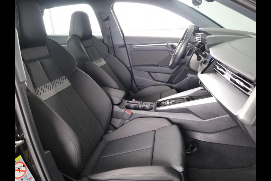 Audi A3 Sportback 30 TFSI Advanced edition 110pk S-Tronic | Navigatie | Parkeersensoren voor en achter |