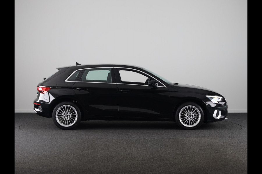 Audi A3 Sportback 30 TFSI Advanced edition 110pk S-Tronic | Navigatie | Parkeersensoren voor en achter |