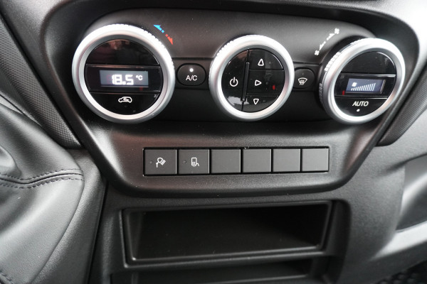 Iveco Daily 35C18HV 3.0 180PK 410L H2 Automaat Betimmering laadruimte nr. v129 | Dubbel lucht | Airco | Navi | Camera | Trekhaak 3500kg