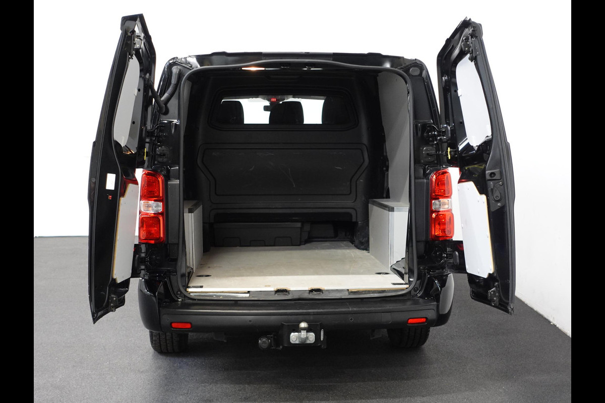 Peugeot Expert 180pk Long L3H1 Premium Dubbele Cabine Automaat Navigatie Trekhaak Climate control parkeersensoren Peugeot Expert 180pk Long L3H1 Premium Dubbele Cabine Automaat Navigatie Trekhaak Climate control parkeersensoren