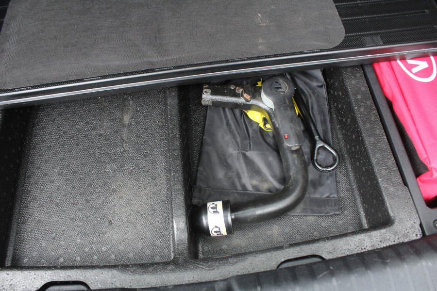 Kia Niro 1.6 GDi Hybrid 141pk DynamicPlusLine DCT6 NL-Auto NAP Clima Cruise Navi Camera Carplay 16"LMV Leder Afn. Trekhaak 1300kg Kia Niro 1.6 GDi Hybrid 141pk DynamicPlusLine DCT6 NL-Auto NAP Clima Cruise Navi Camera Carplay 16"LMV Leder Afn. Trekhaak 1300kg