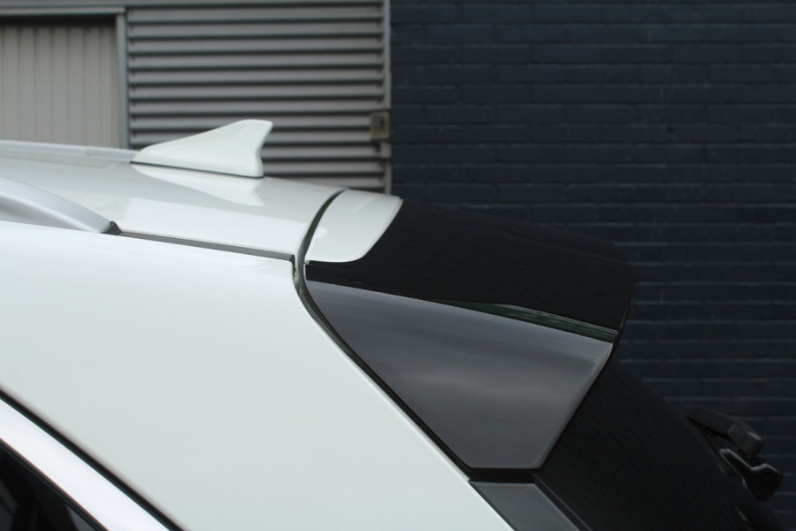 Kia Niro 1.6 GDi Hybrid 141pk DynamicPlusLine DCT6 NL-Auto NAP Clima Cruise Navi Camera Carplay 16"LMV Leder Afn. Trekhaak 1300kg Kia Niro 1.6 GDi Hybrid 141pk DynamicPlusLine DCT6 NL-Auto NAP Clima Cruise Navi Camera Carplay 16"LMV Leder Afn. Trekhaak 1300kg