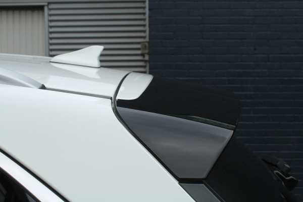 Kia Niro 1.6 GDi Hybrid 141pk DynamicPlusLine DCT6 NL-Auto NAP Clima Cruise Navi Camera Carplay 16"LMV Leder Afn. Trekhaak 1300kg Kia Niro 1.6 GDi Hybrid 141pk DynamicPlusLine DCT6 NL-Auto NAP Clima Cruise Navi Camera Carplay 16"LMV Leder Afn. Trekhaak 1300kg