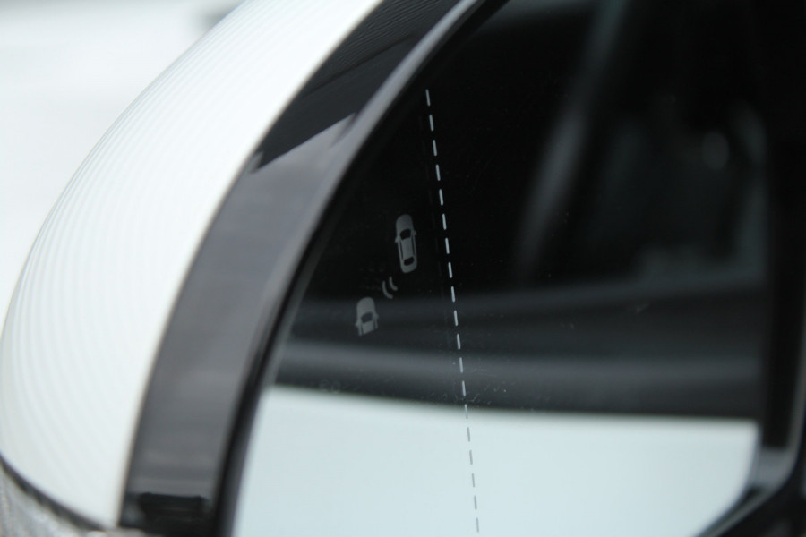 Kia Niro 1.6 GDi Hybrid 141pk DynamicPlusLine DCT6 NL-Auto NAP Clima Cruise Navi Camera Carplay 16"LMV Leder Afn. Trekhaak 1300kg Kia Niro 1.6 GDi Hybrid 141pk DynamicPlusLine DCT6 NL-Auto NAP Clima Cruise Navi Camera Carplay 16"LMV Leder Afn. Trekhaak 1300kg