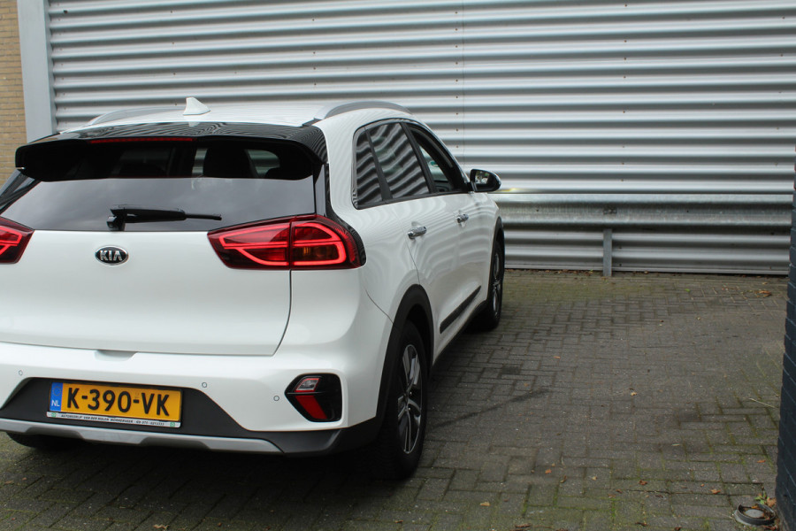 Kia Niro 1.6 GDi Hybrid 141pk DynamicPlusLine DCT6 NL-Auto NAP Clima Cruise Navi Camera Carplay 16"LMV Leder Afn. Trekhaak 1300kg Kia Niro 1.6 GDi Hybrid 141pk DynamicPlusLine DCT6 NL-Auto NAP Clima Cruise Navi Camera Carplay 16"LMV Leder Afn. Trekhaak 1300kg