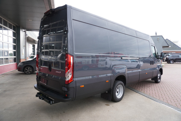 Iveco Daily 35C18HV 3.0 180PK 410L H2 Automaat Betimmering laadruimte nr. v129 | Dubbel lucht | Airco | Navi | Camera | Trekhaak 3500kg