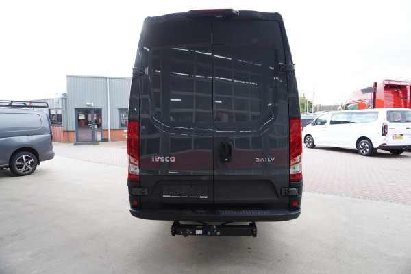 Iveco Daily 35C18HV 3.0 180PK 410L H2 Automaat Betimmering laadruimte nr. v129 | Dubbel lucht | Airco | Navi | Camera | Trekhaak 3500kg