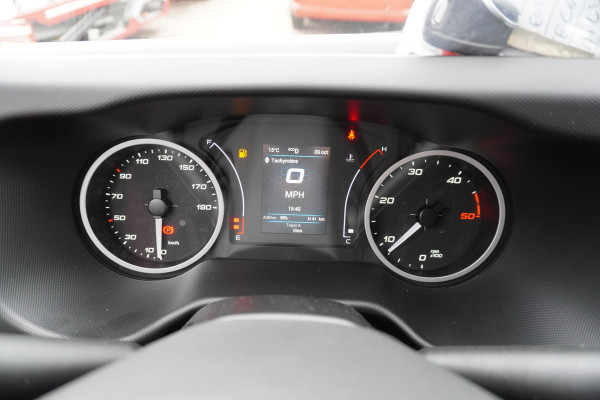 Iveco Daily 35C18HV 3.0 180PK 410L H2 Automaat Betimmering laadruimte nr. v129 | Dubbel lucht | Airco | Navi | Camera | Trekhaak 3500kg